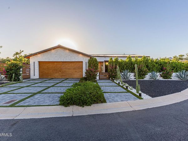 5812 N 44TH Place, Phoenix, AZ 85018