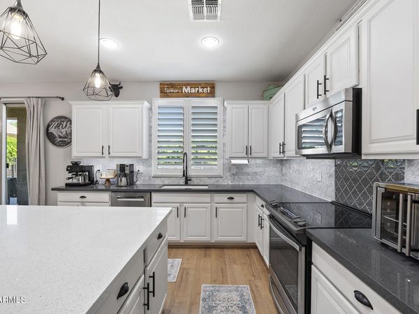 6876 W WETHERSFIELD Road, Peoria, AZ 85381