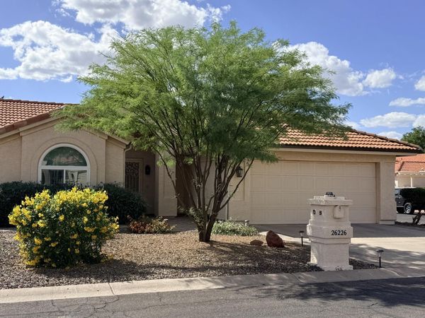 26226 S FLAME TREE Drive, Sun Lakes, AZ 85248