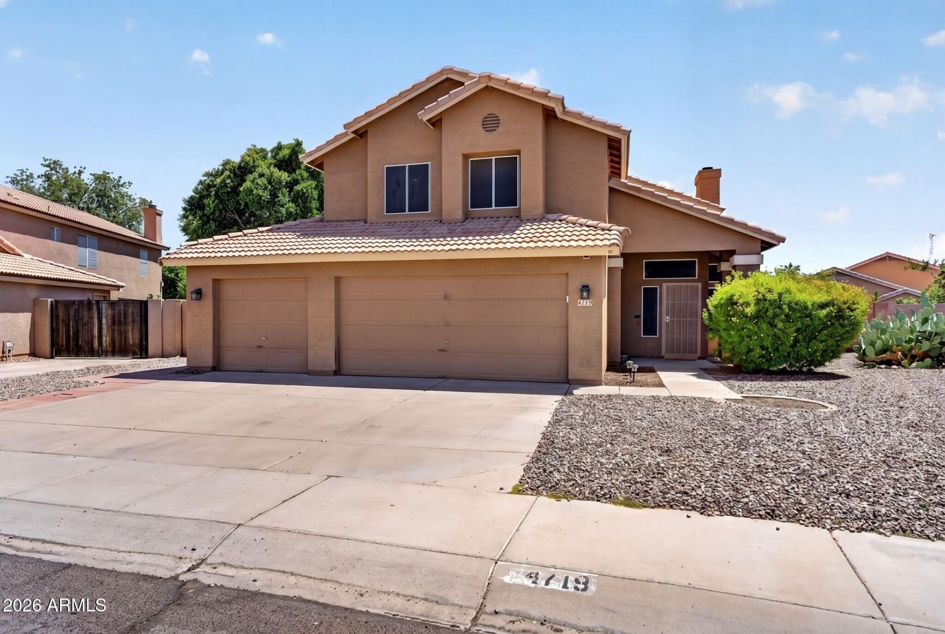 4719 E Rockledge Road, Phoenix, AZ 85044 Main Photo