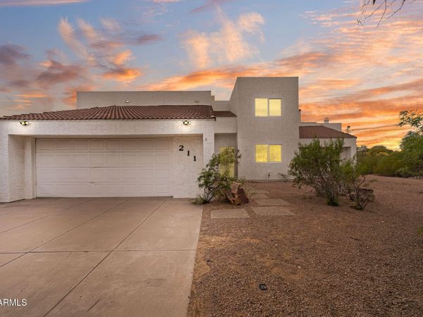 211 E CAMPO DESIERTO Road, Tempe, AZ 85288
