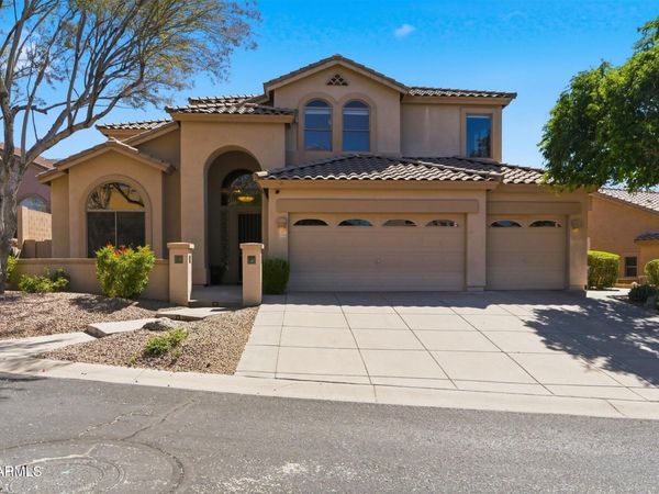 7943 E SUGARLOAF Circle, Mesa, AZ 85207