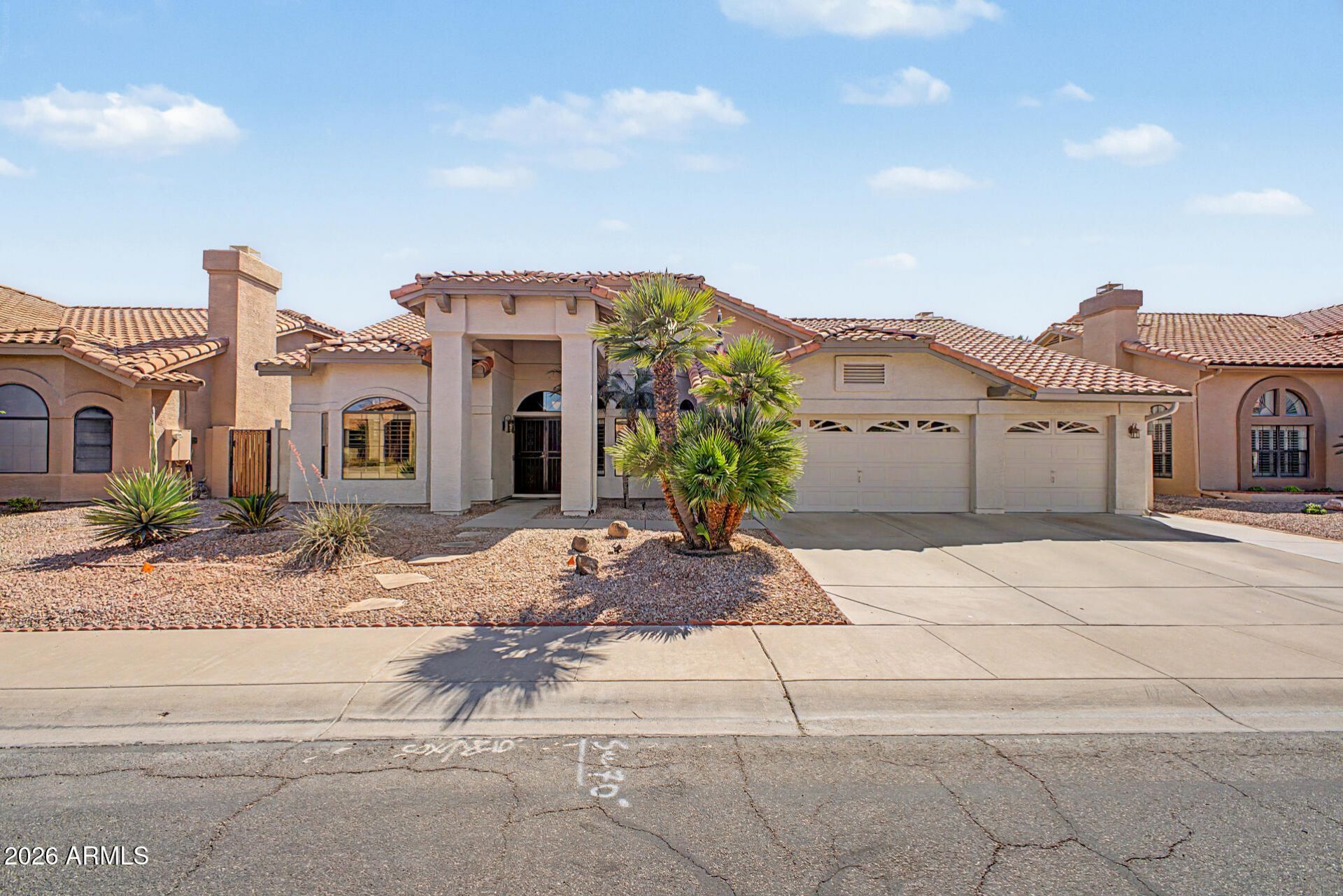 1043 W Iris Drive, Gilbert, AZ 85233 Main Photo