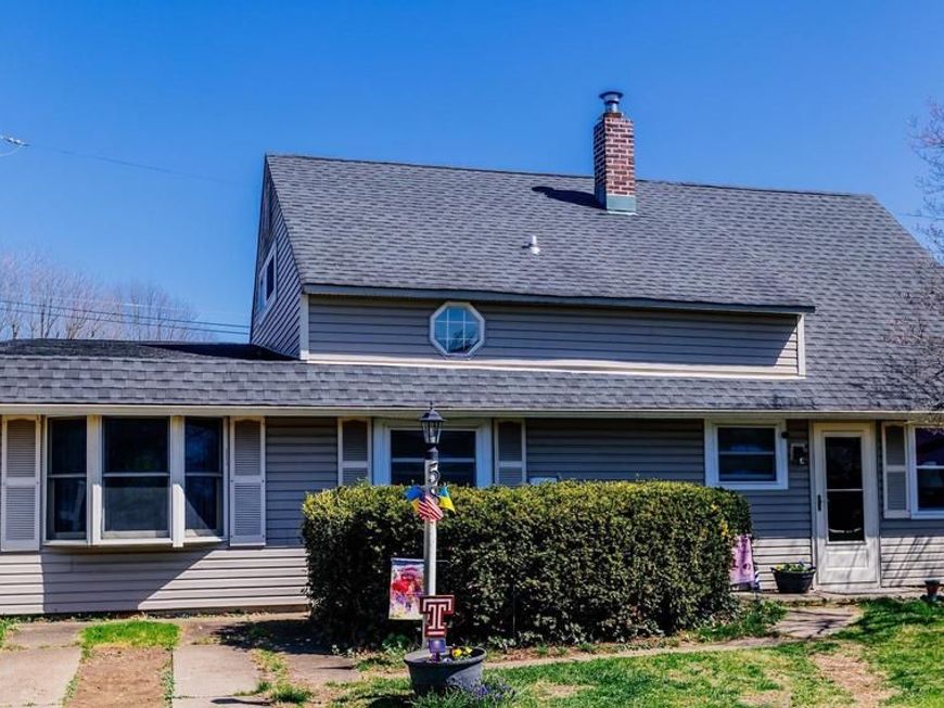 58 Nearwood Lane, Levittown, PA 19054 Main Photo