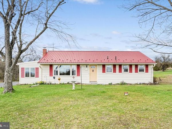 417 MOUNT ZION ROAD , CARLISLE, PA 17015