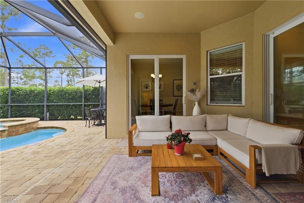 7932 Princeton Dr, Naples, FL 34104 Photo
