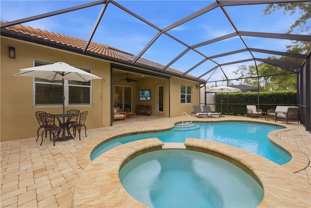 7932 Princeton Dr, Naples, FL 34104 Photo