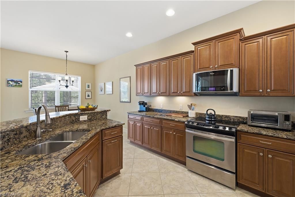 7932 Princeton Dr, Naples, FL 34104 Photo