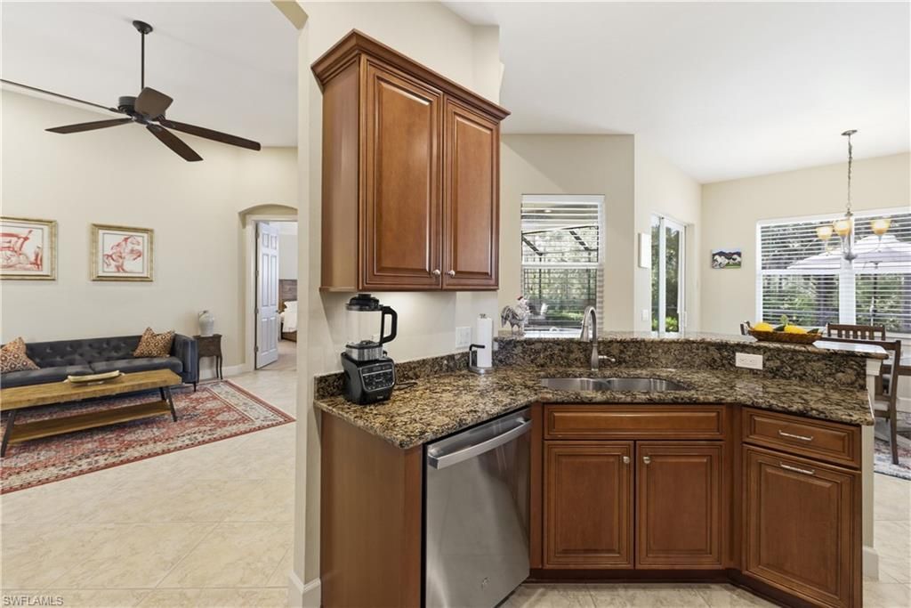 7932 Princeton Dr, Naples, FL 34104 Photo