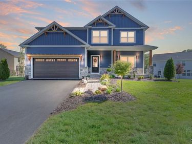 3380 Hickory Knoll Lane, Baldwinsville, NY 13027