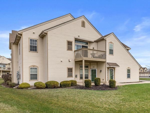 8517 S Stratford ROAD, Oak Creek, WI 53154