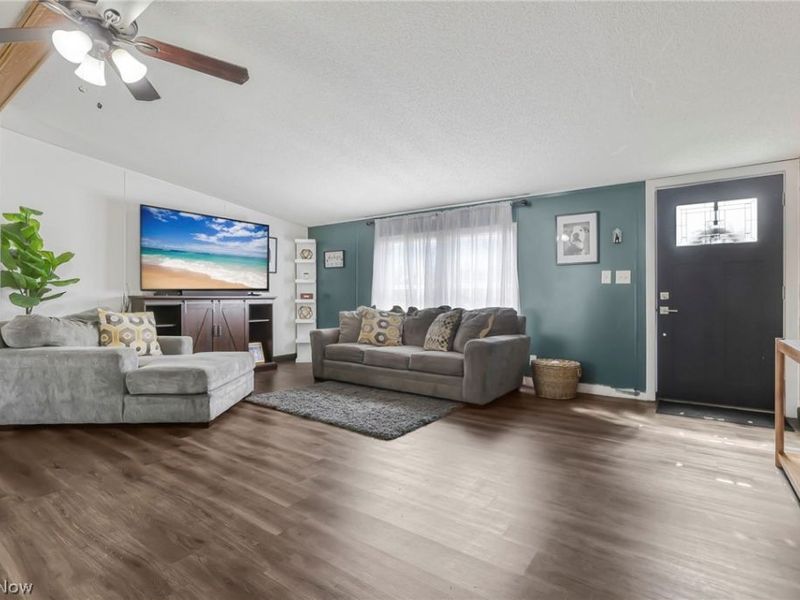 180 Rusty Rifle Road, Zanesville, OH 43701 Photo 10