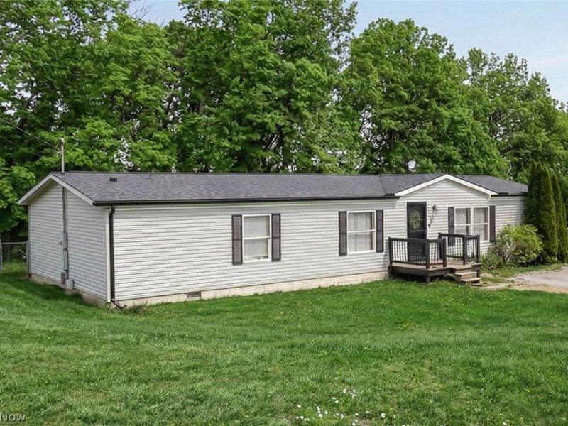 180 Rusty Rifle Road, Zanesville, OH 43701 Photo 3