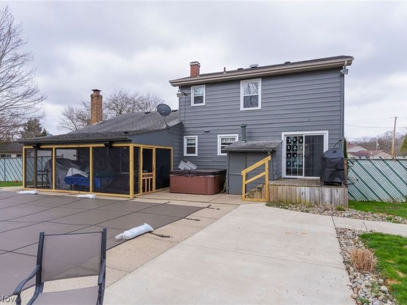 545 Meadowland Court, Hubbard, OH 44425 Photo 21