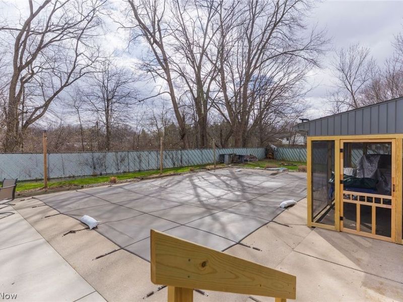 545 Meadowland Court, Hubbard, OH 44425 Photo 23