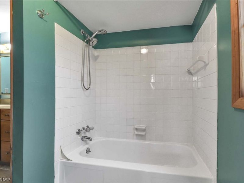 6555 Hunt Circle, Mayfield Village, OH 44143 Photo 32