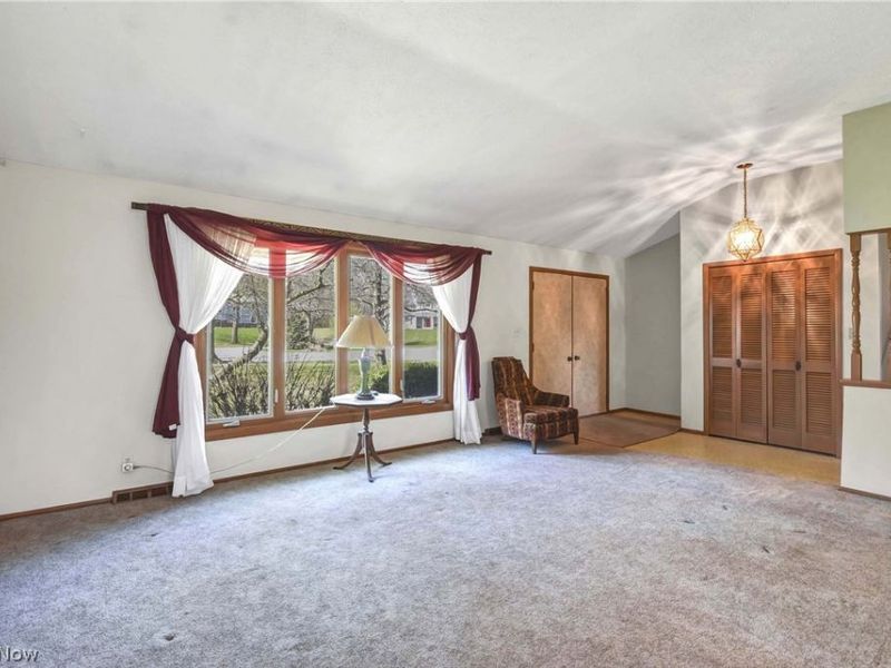 6555 Hunt Circle, Mayfield Village, OH 44143 Photo 6