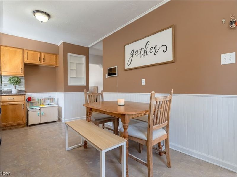 559 Essex Street, Akron, OH 44306 Photo 20