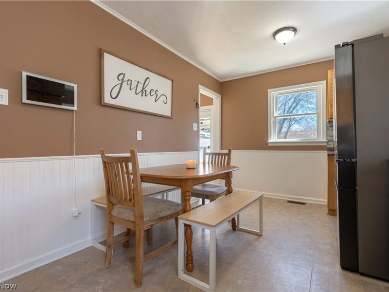 559 Essex Street, Akron, OH 44306 Photo 21