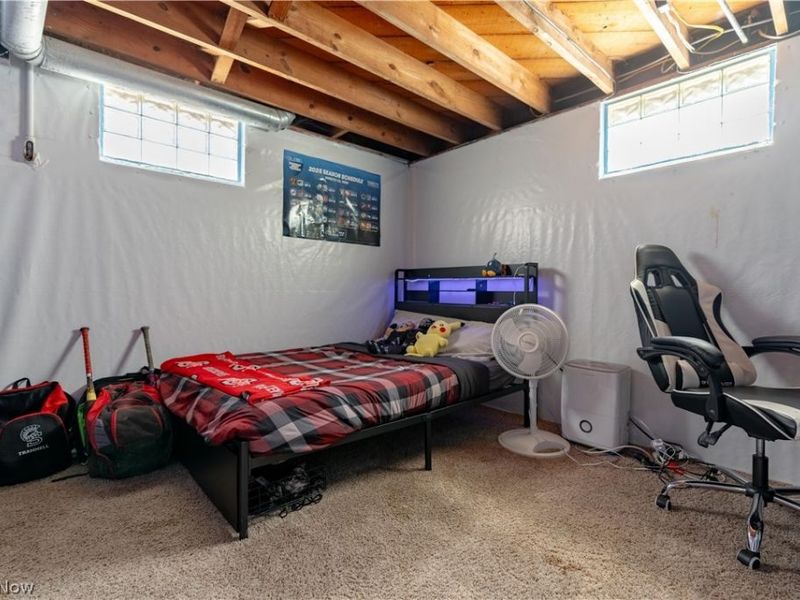 559 Essex Street, Akron, OH 44306 Photo 28