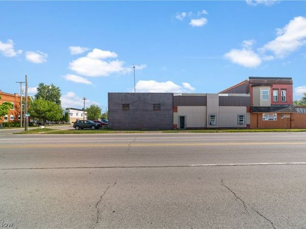 1888 E 28th Street , Lorain, OH 44055