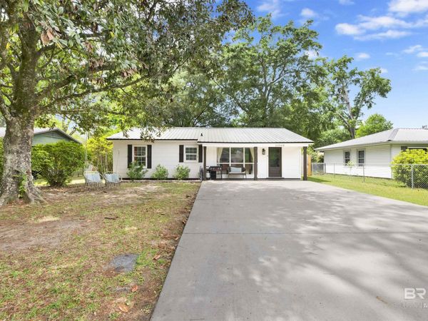 22949 Joyce Avenue, Robertsdale, AL 36567