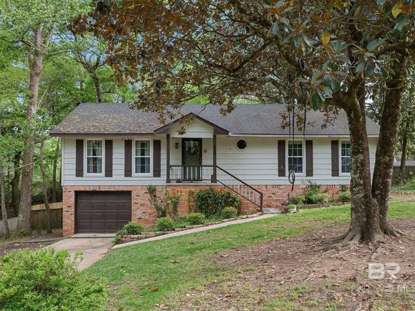 224 Tracy Circle, Daphne, AL 36526