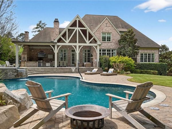 4915 Kettle River Point, Suwanee, GA 30024