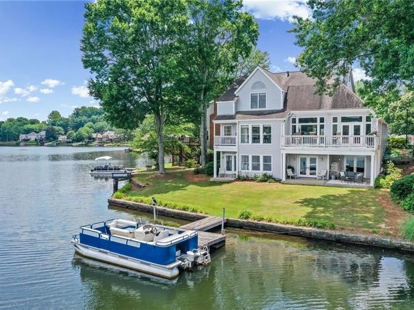 6425 Spinnaker Lane, Alpharetta, GA 30005