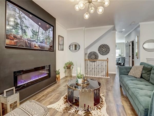 1753 Liberty Parkway NW, Atlanta, GA 30318