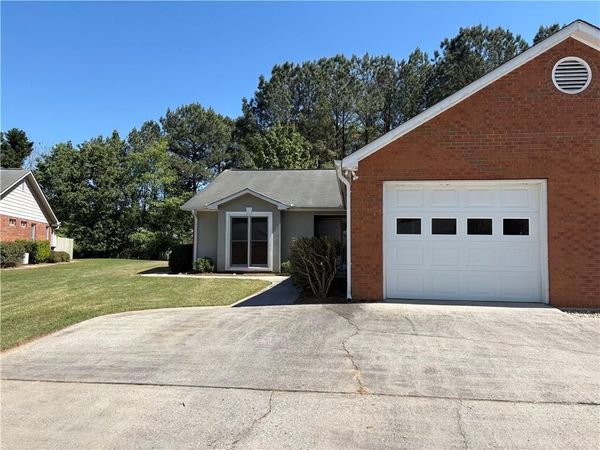 300 Wilbanks Drive, Fayetteville, GA 30215