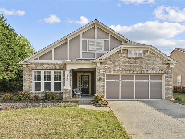 5330 Kings Hill Drive , Cumming, GA 30040