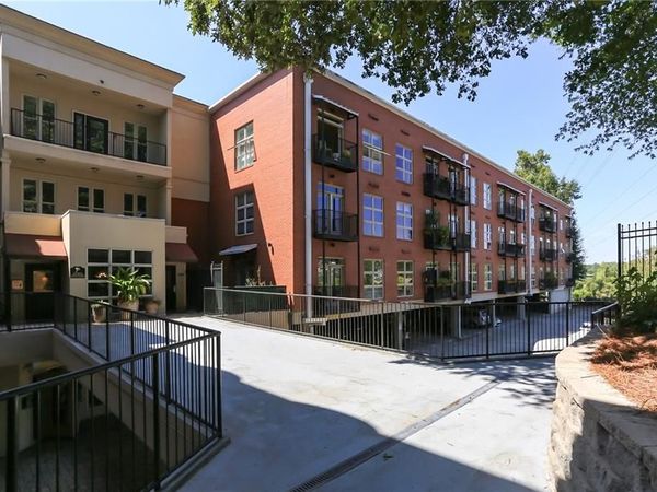 560 Dutch Valley Road NE, Unit 2403, Atlanta, GA 30324