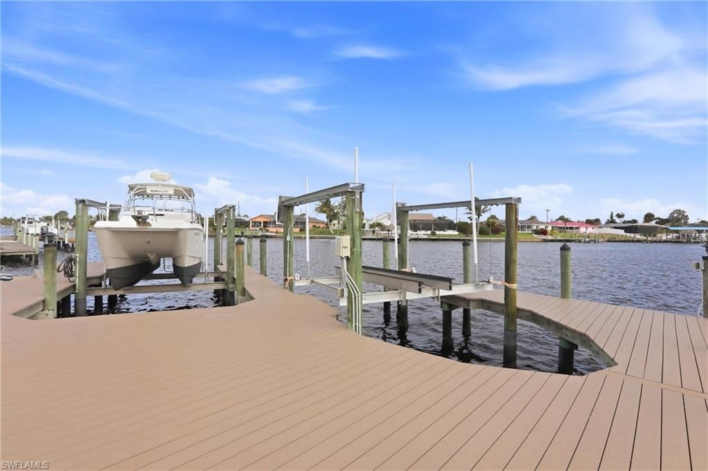 1119 SE 28th Ter, Cape Coral, FL 33904 Photo