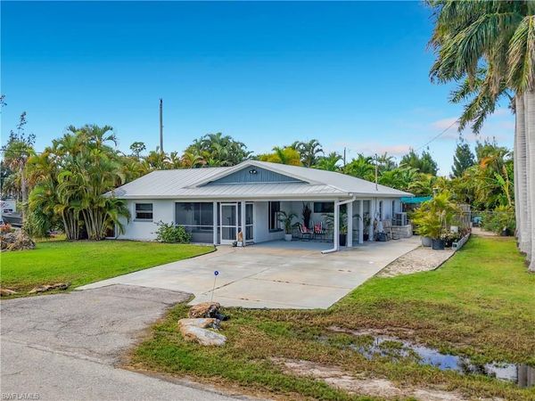 5841 Sabal AVE, ST. JAMES CITY, FL 33956