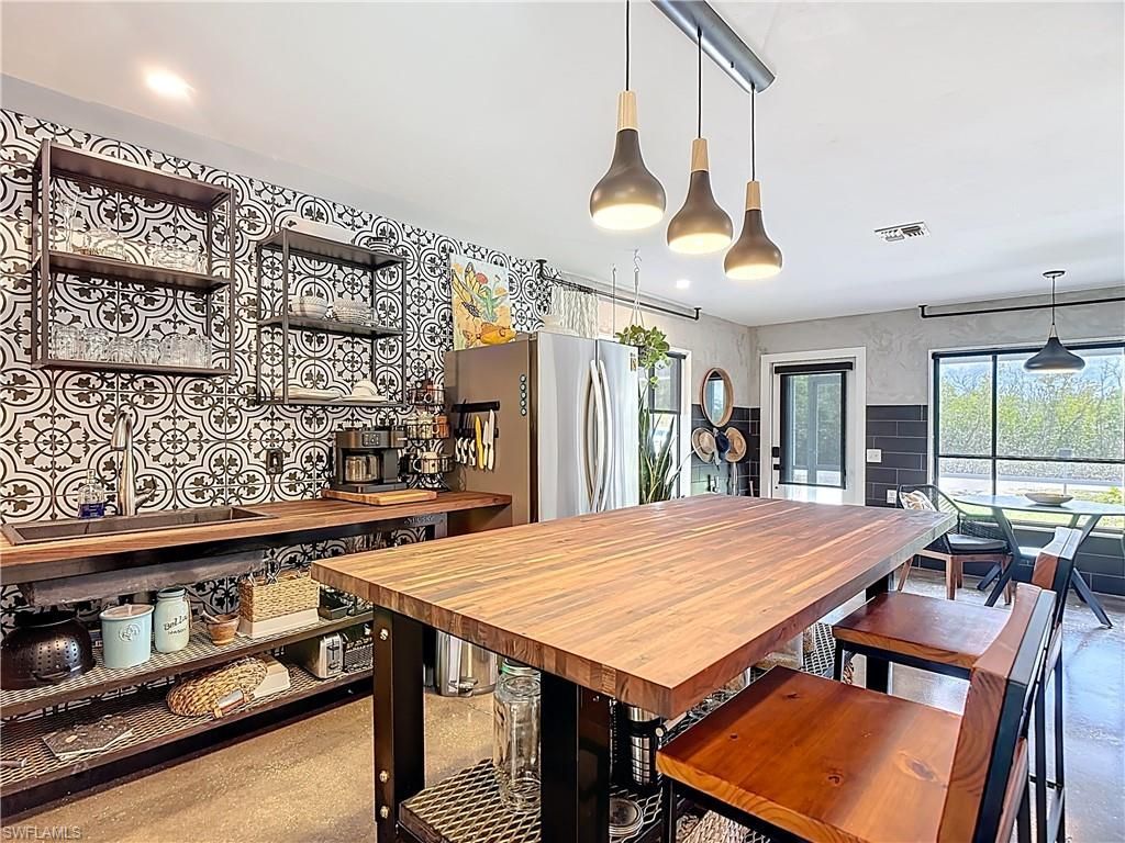 5841 Sabal Ave, Saint James City, FL 33956 Photo