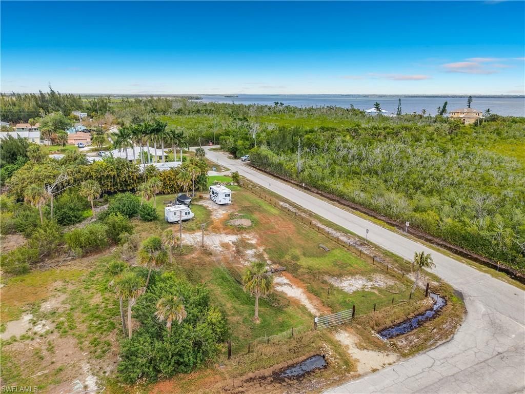 5841 Sabal Ave, Saint James City, FL 33956 Photo