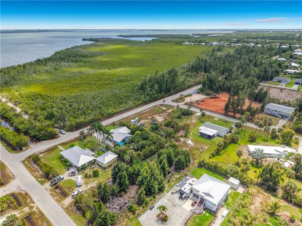 5841 Sabal Ave, Saint James City, FL 33956 Photo