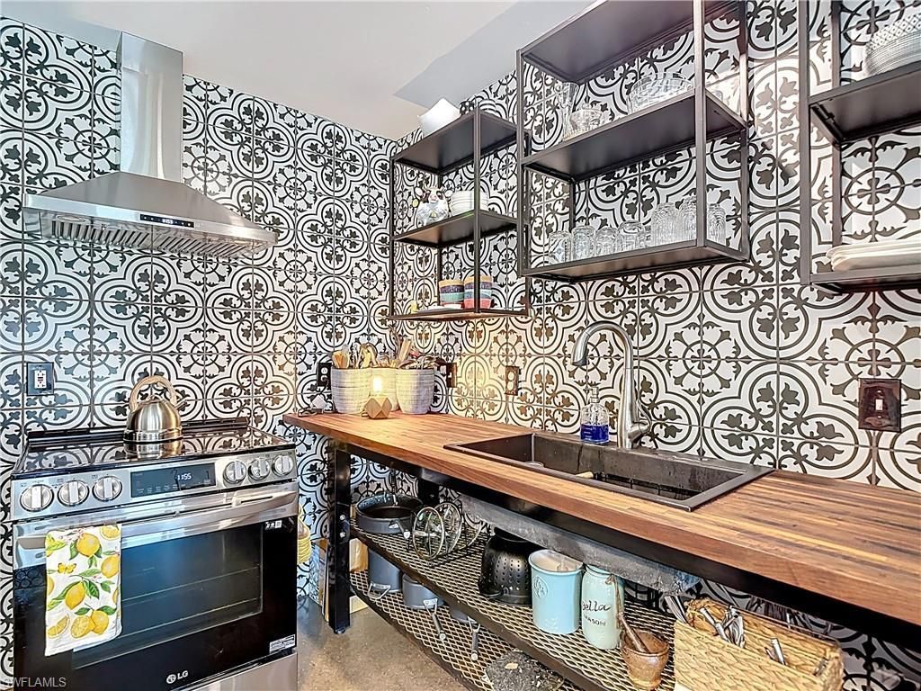 5841 Sabal Ave, Saint James City, FL 33956 Photo