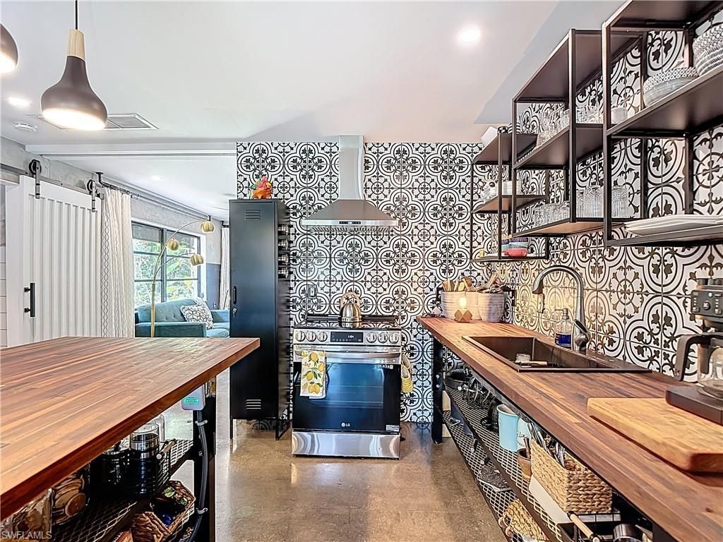 5841 Sabal Ave, Saint James City, FL 33956 Photo