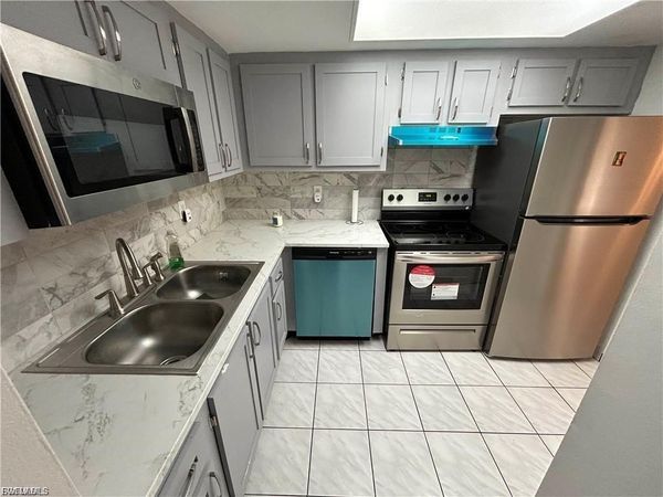 3704 Broadway, Unit 107, FORT MYERS, FL 33901