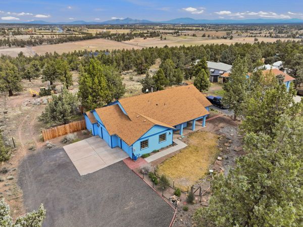 21130 Arid Avenue, Bend, OR 97703
