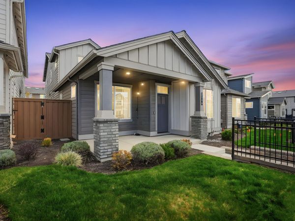 3734 NE Petrosa Avenue, Bend, OR 97701