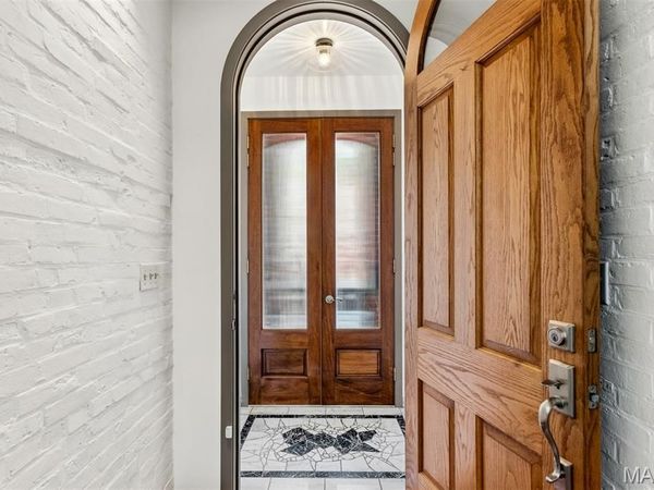 2848 McNair Avenue, St Louis, MO 63118