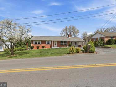 137 MEADE DRIVE , WINCHESTER, VA 22602