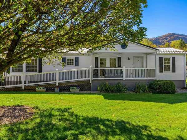 16 BALL DIAMOND TRL, VESUVIUS, VA 24483