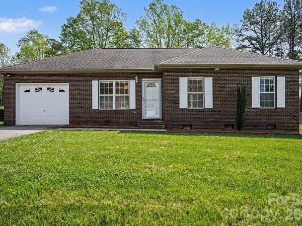 4936 Tumbling Creek Road , Conover, NC 28613