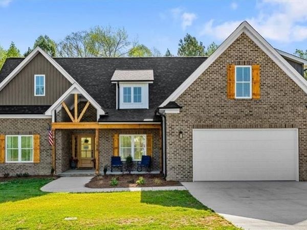 176 Cricket's Run , Lexington, NC 27295