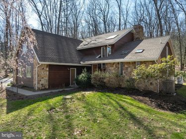 201 TUSSEY TERRACE CIRCLE, BOALSBURG, PA 16827