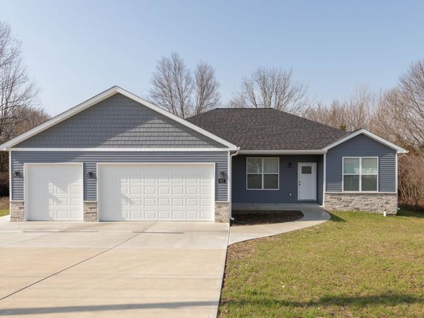81 Patriots Landing, Fillmore, IN 46128